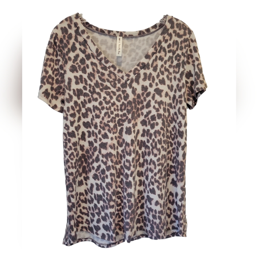 Cheetah print v-neck top